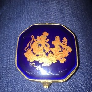 Limoges Castle France ring holder